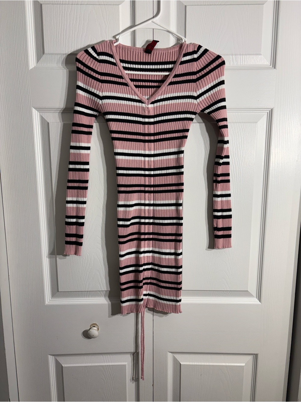 Yoki Striped Ribbed Knit Bodycon Dress Medium Long Sleeve Pink Black White (A4)